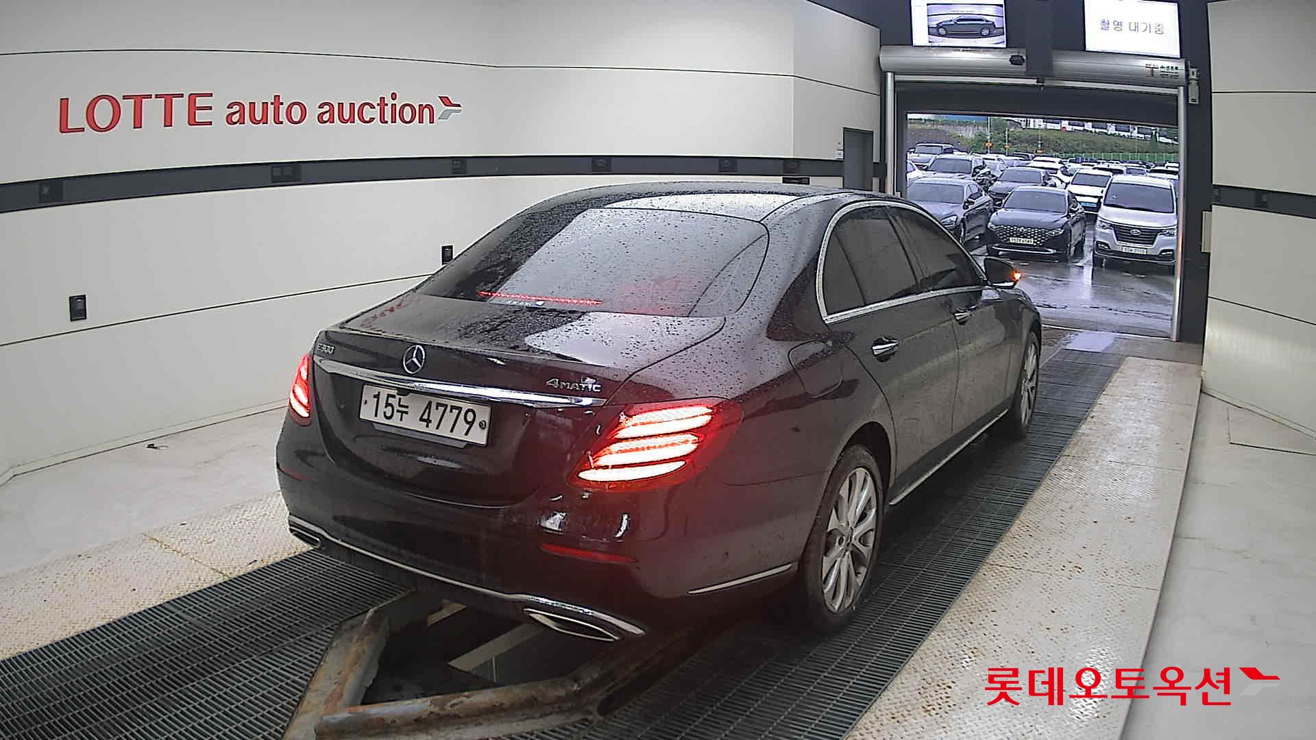 مرسيدس E300