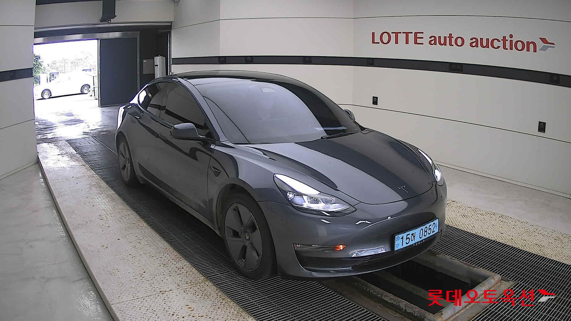 تسلا MODEL 3