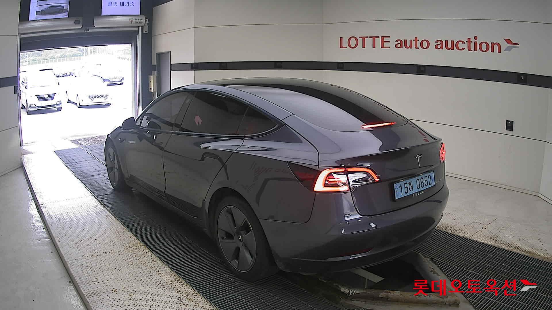 تسلا MODEL 3