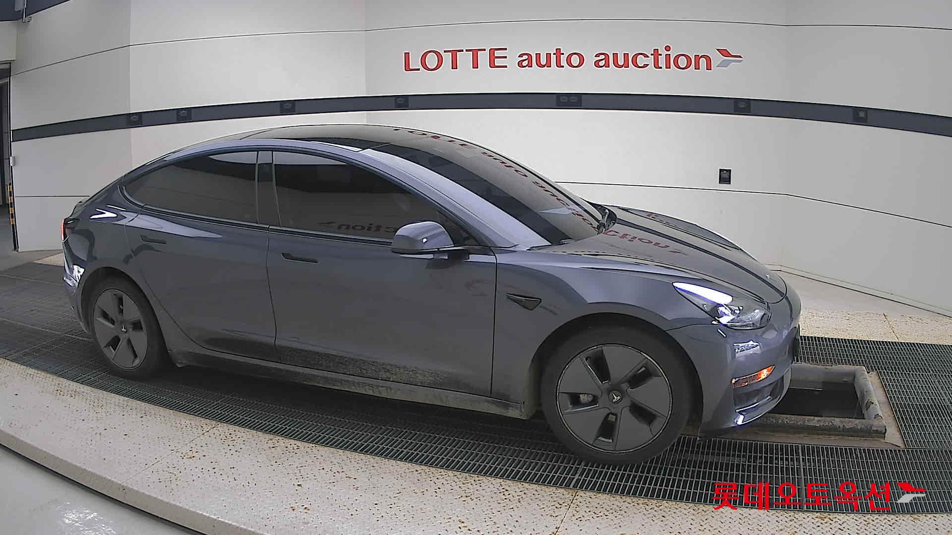 تسلا MODEL 3