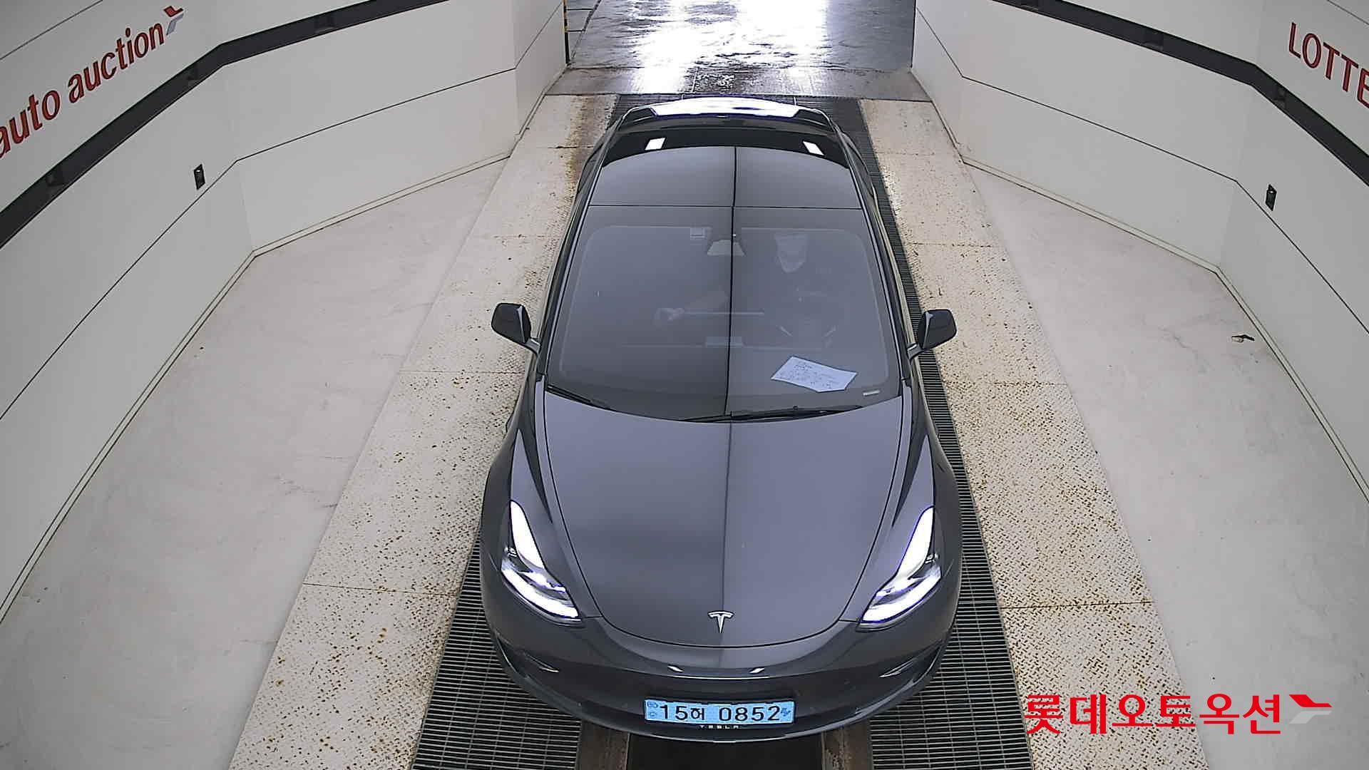 تسلا MODEL 3