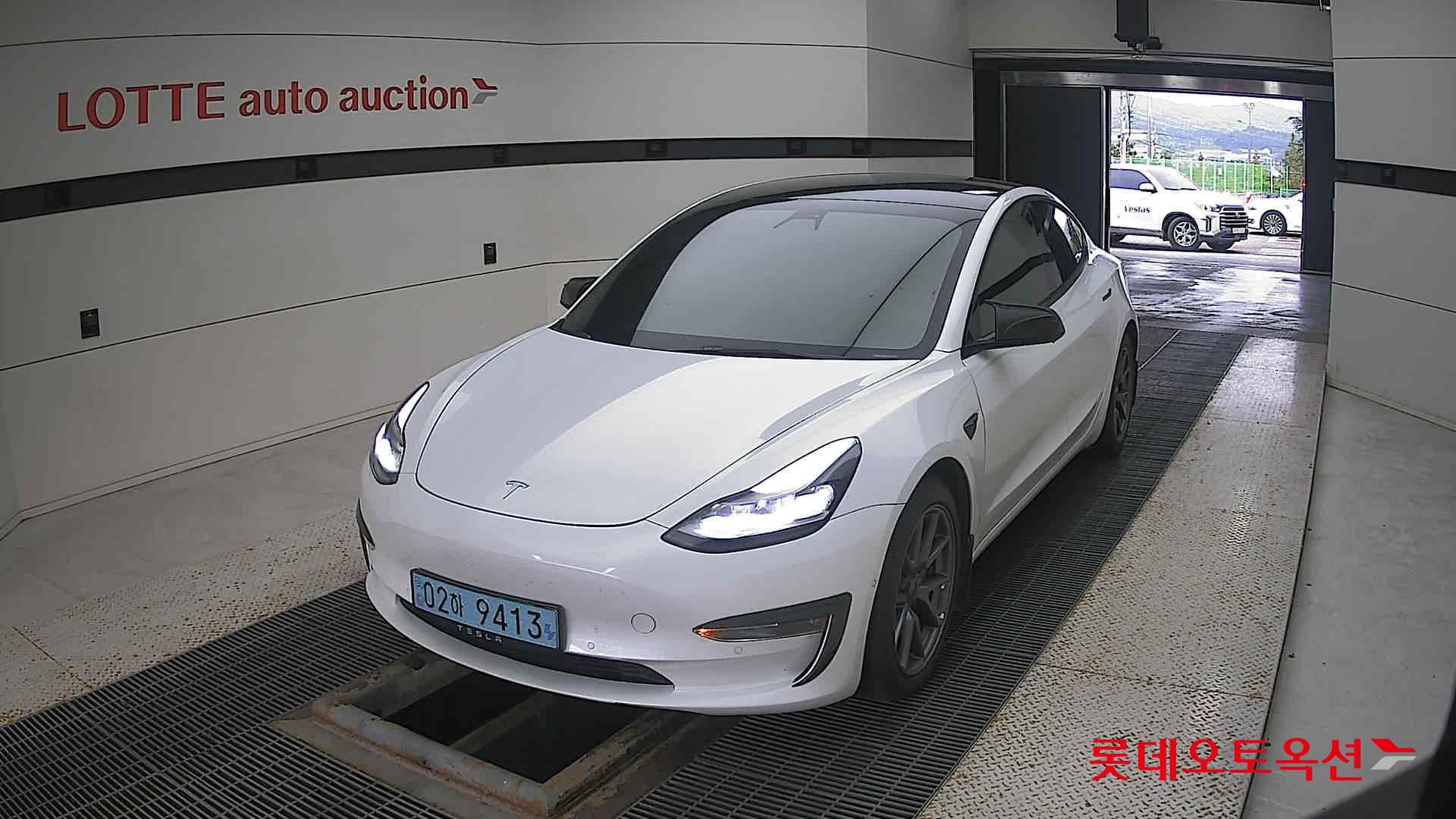 تسلا - MODEL 3 (2022)