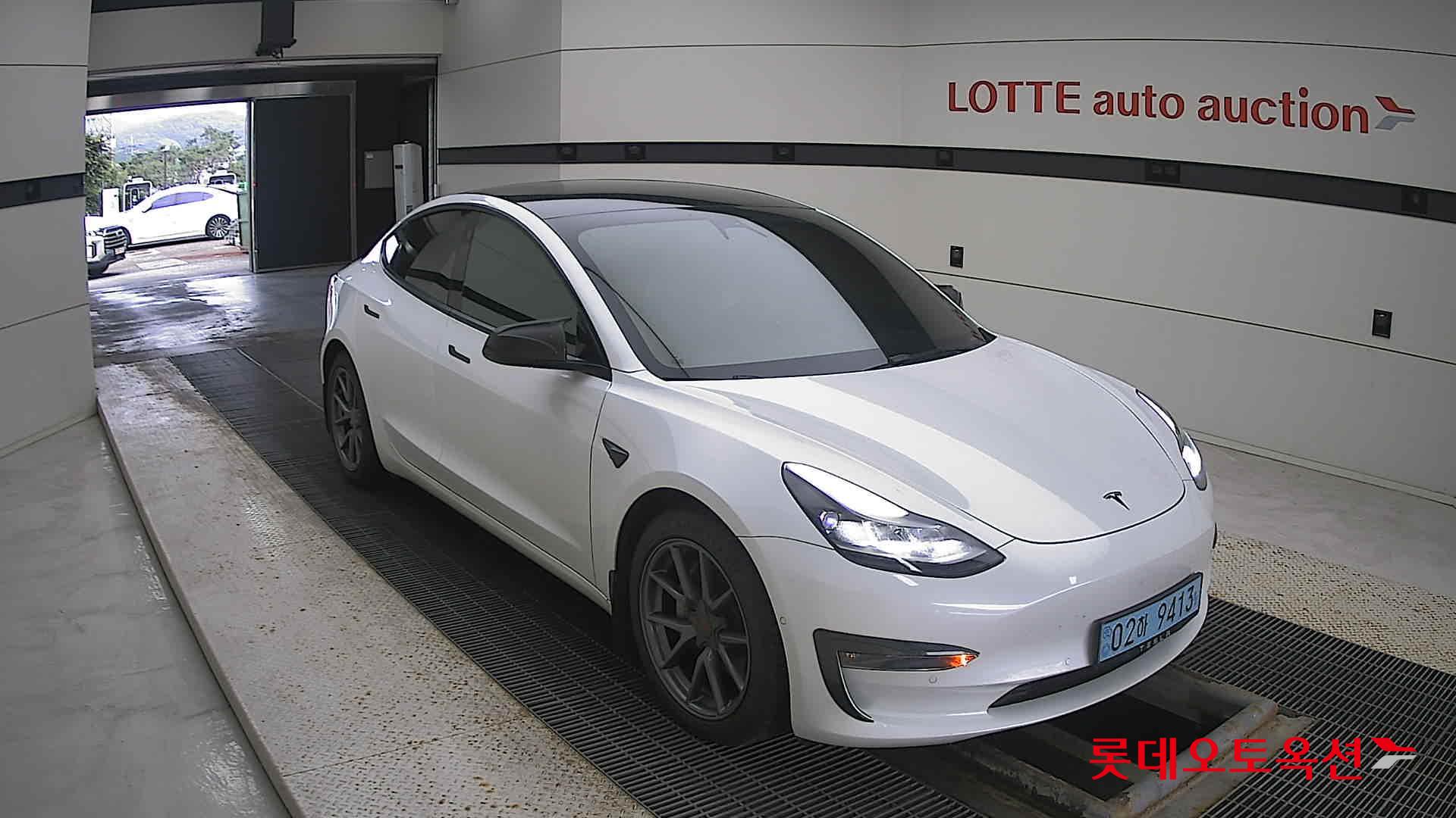 تسلا MODEL 3