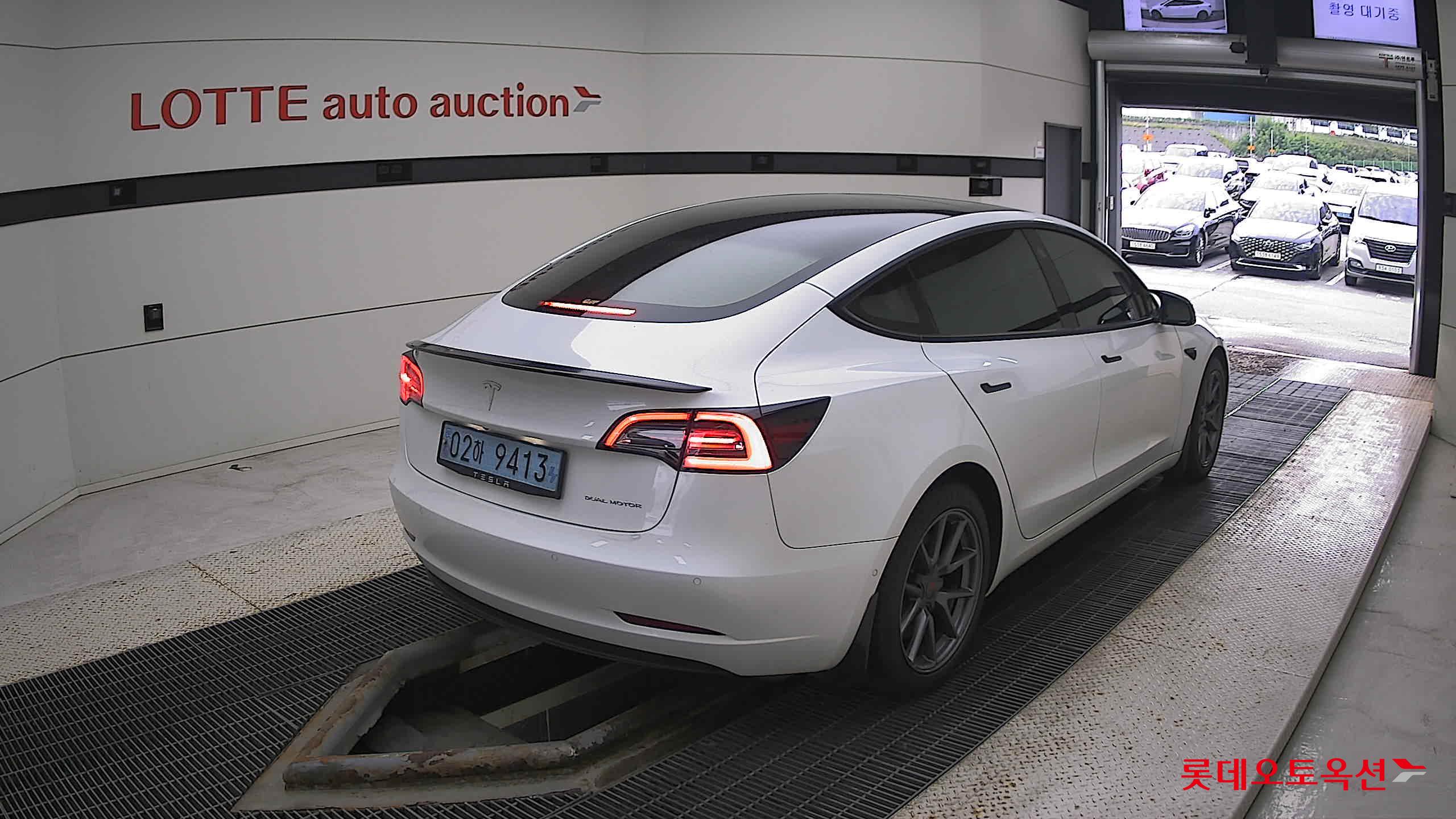تسلا MODEL 3