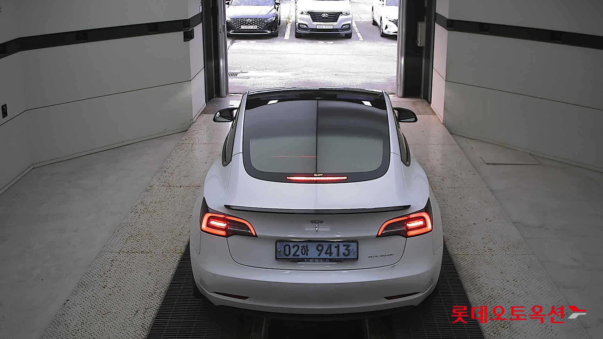 تسلا MODEL 3