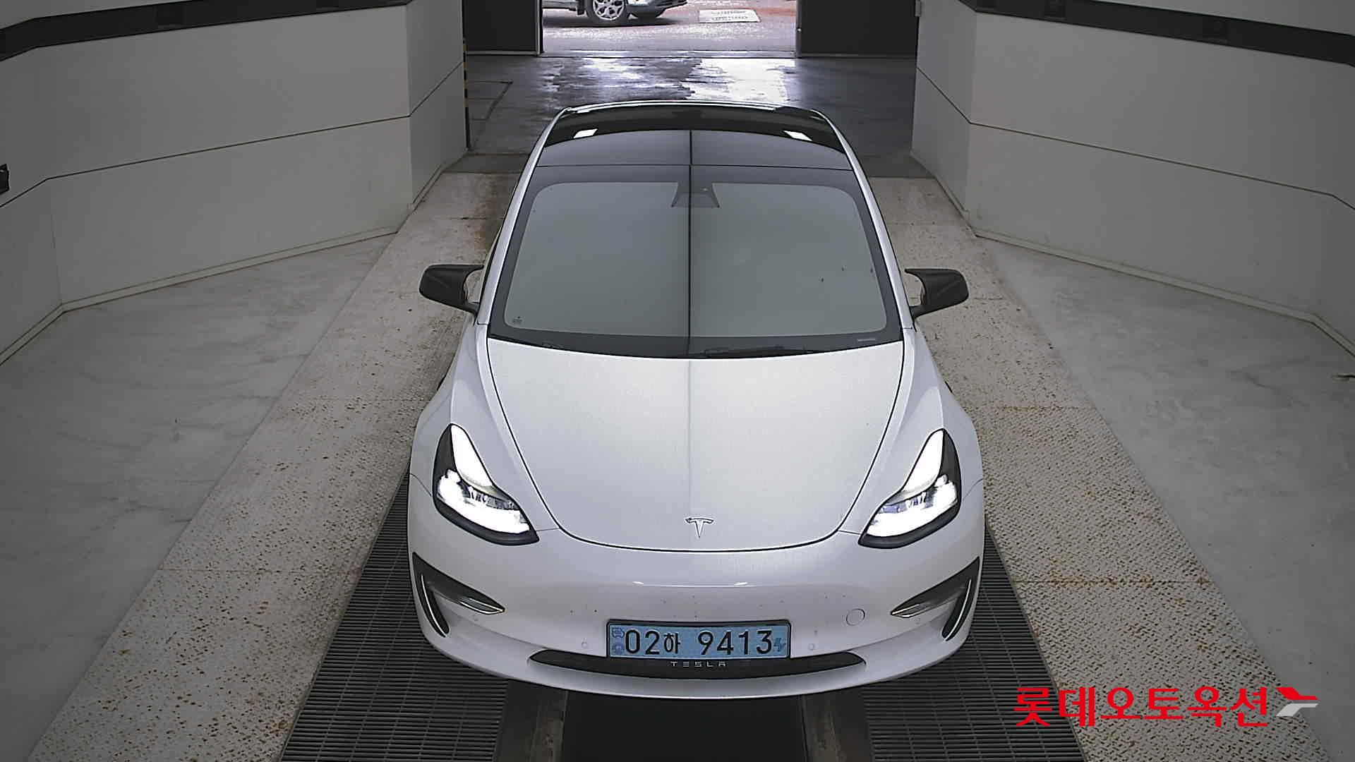 تسلا MODEL 3