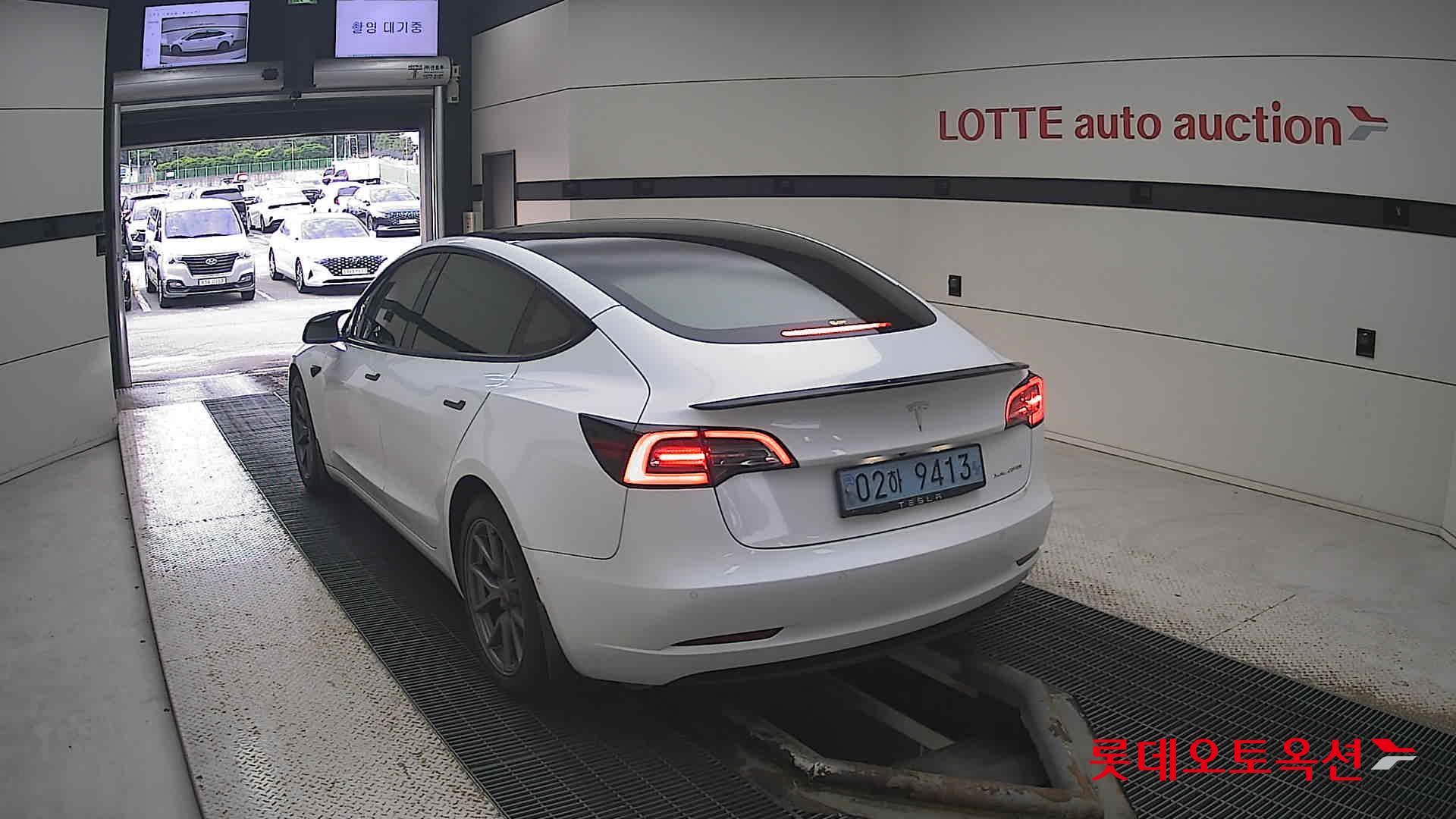 تسلا MODEL 3