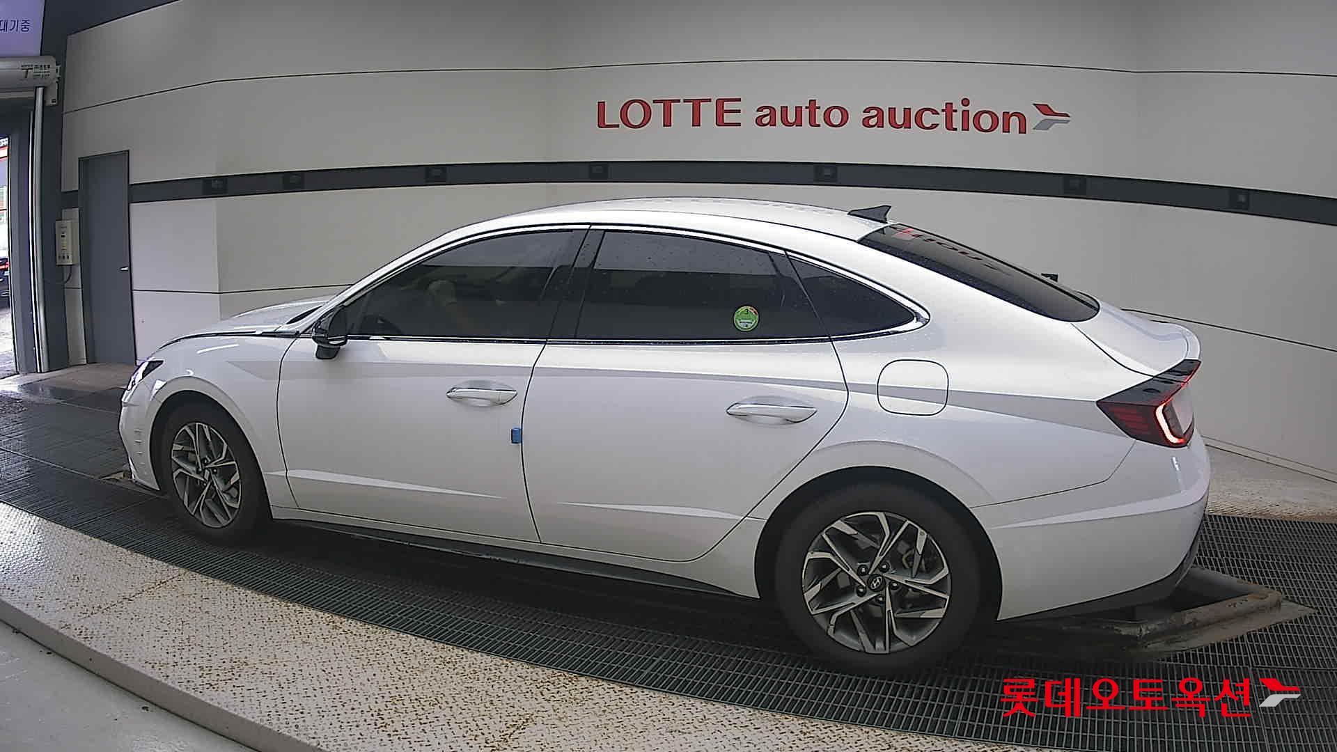 Hyundai Sonata id 3119786 из Кореи 11