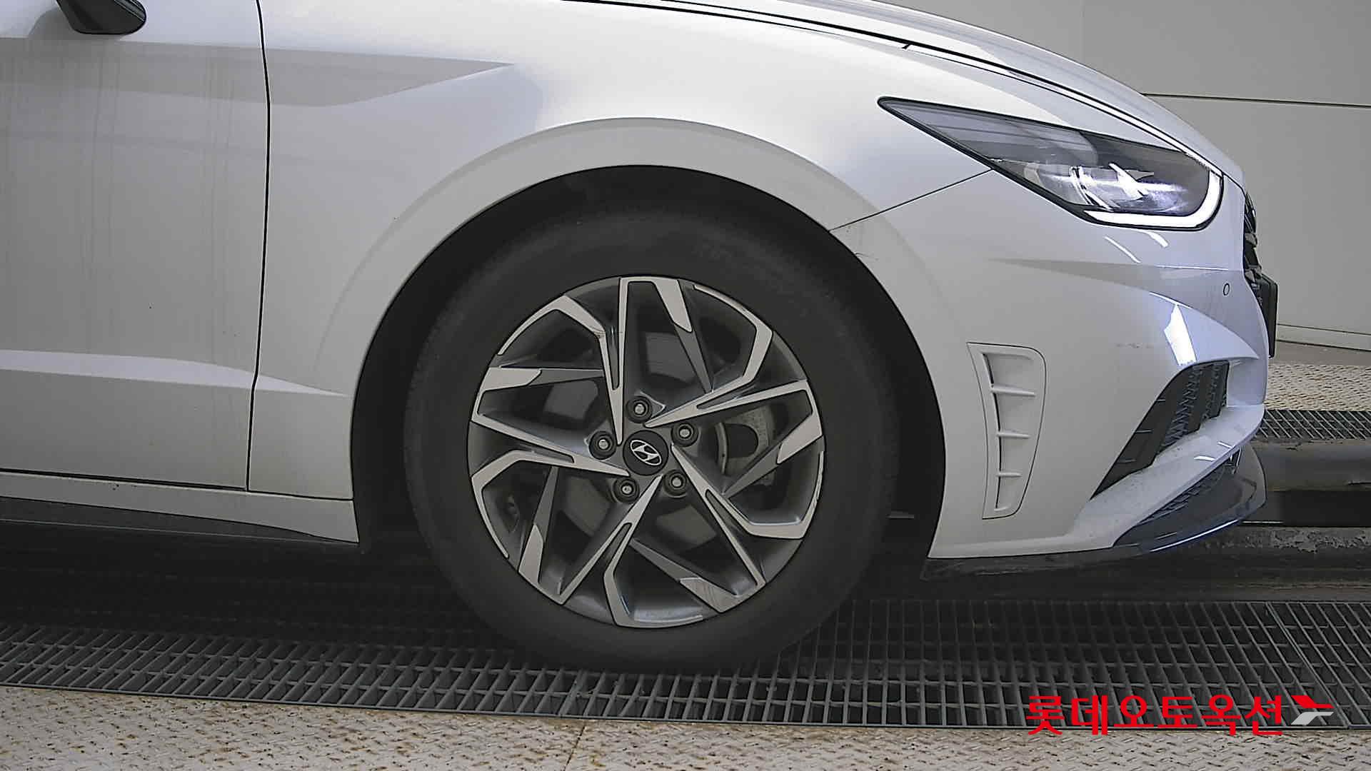 صورة إضافية