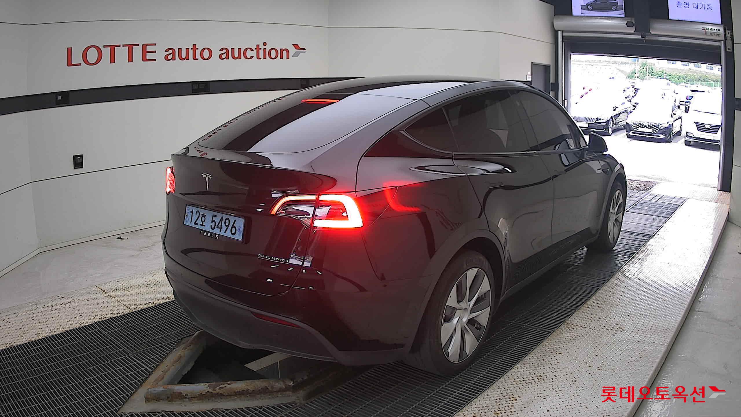 تسلا MODEL Y