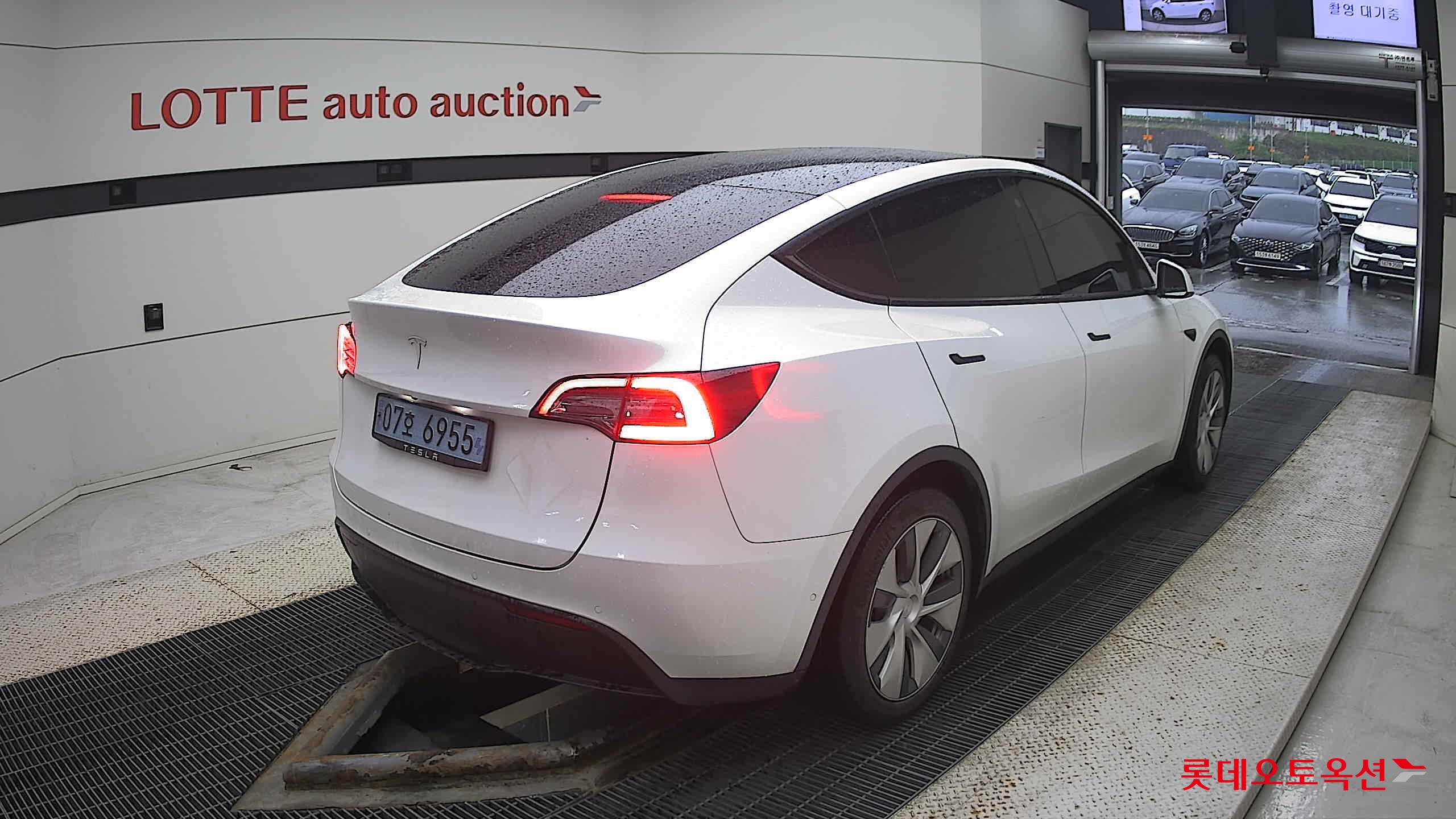تسلا MODEL Y