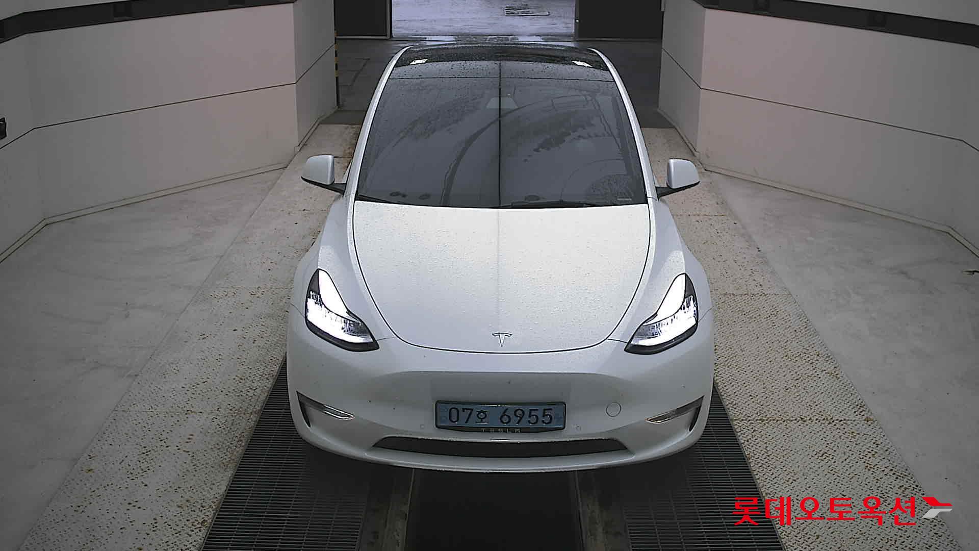 تسلا MODEL Y