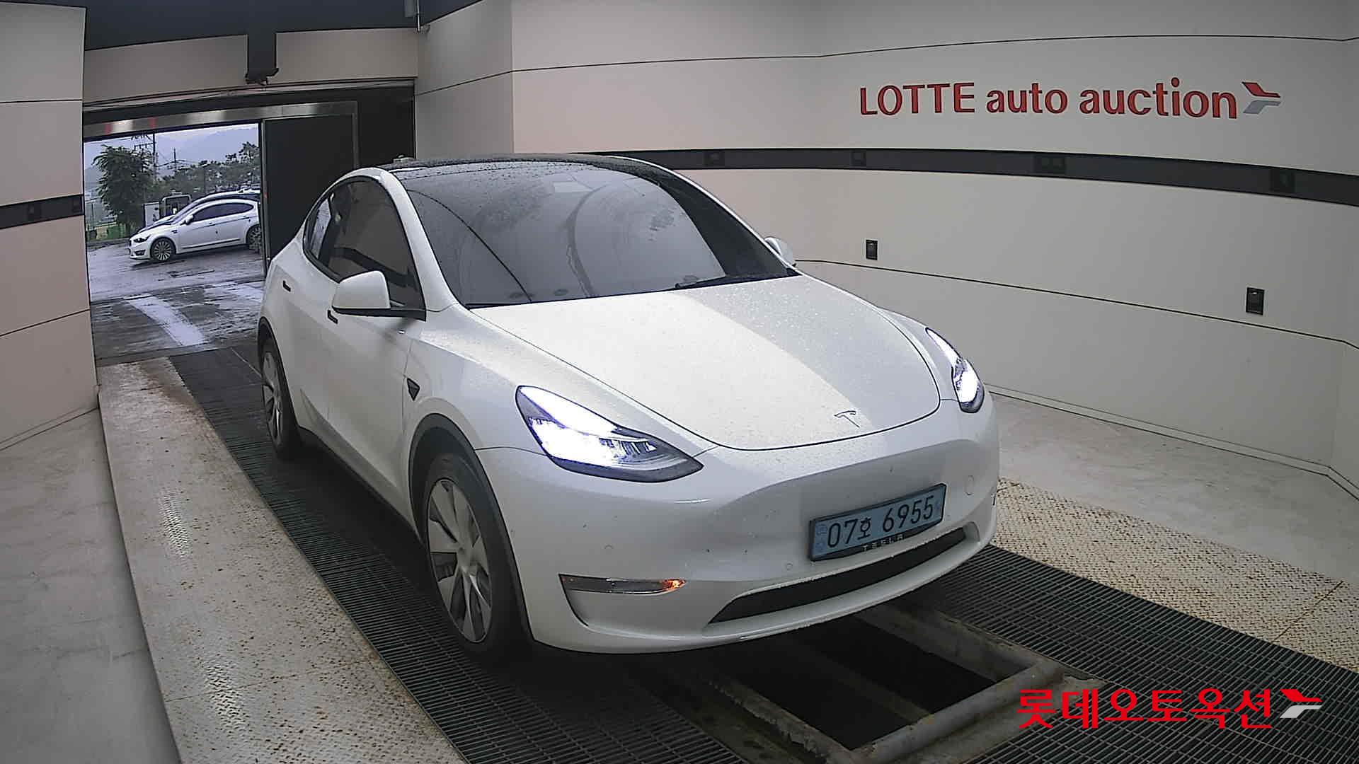 تسلا MODEL Y