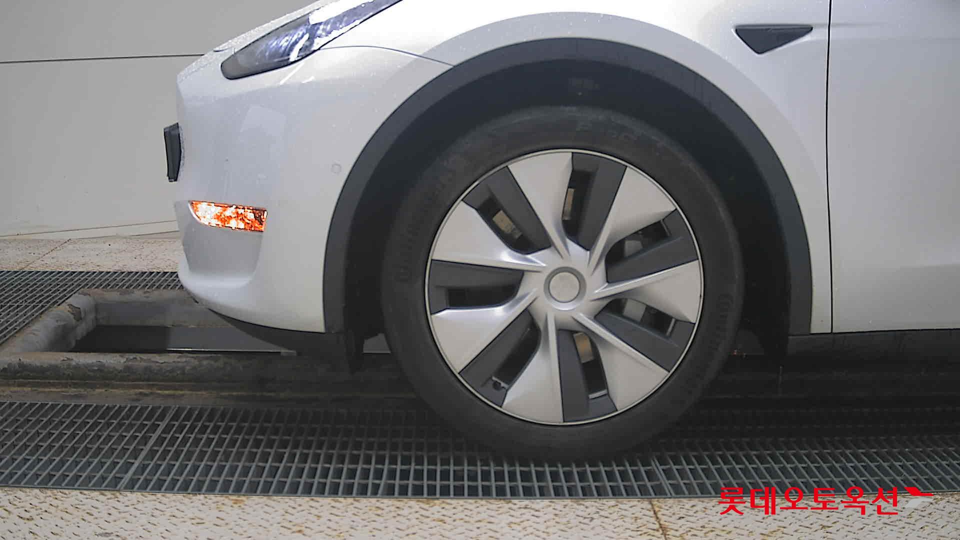 تسلا MODEL Y