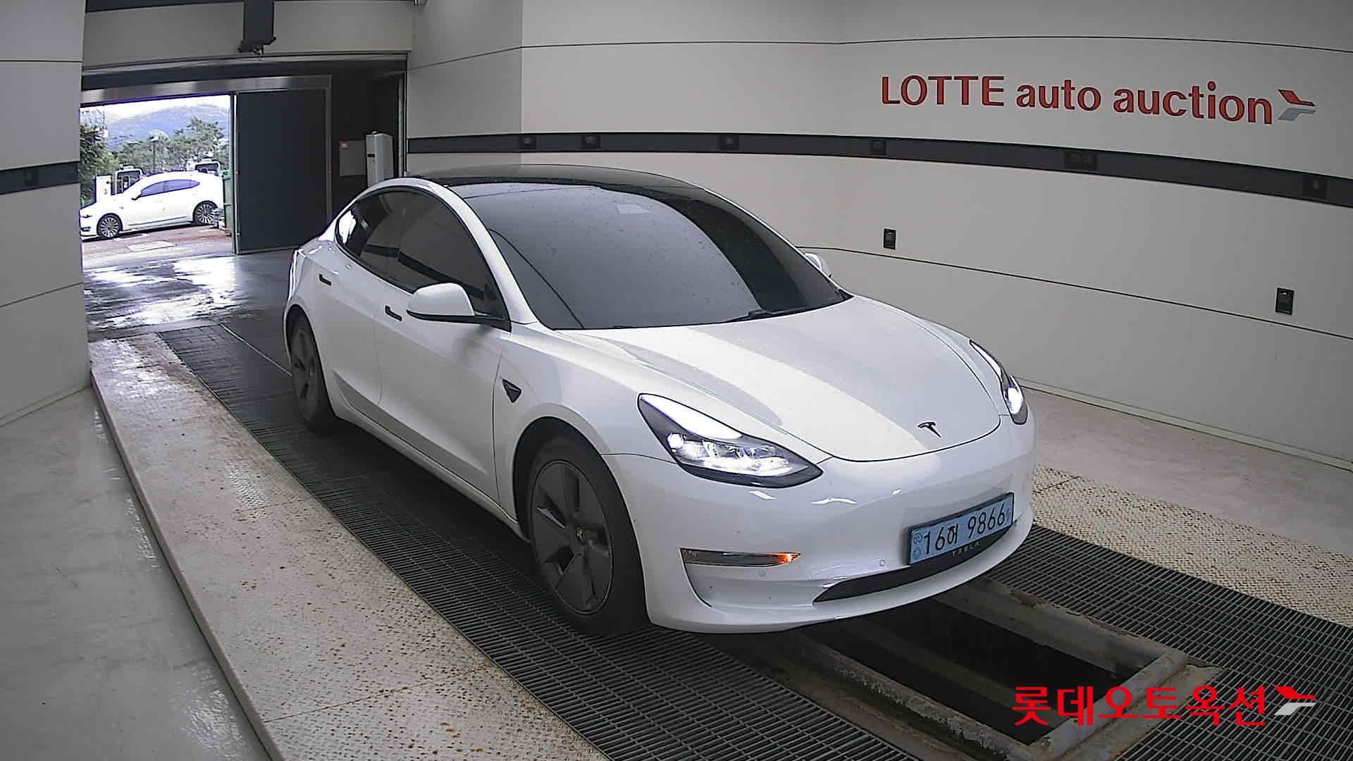 تسلا MODEL 3