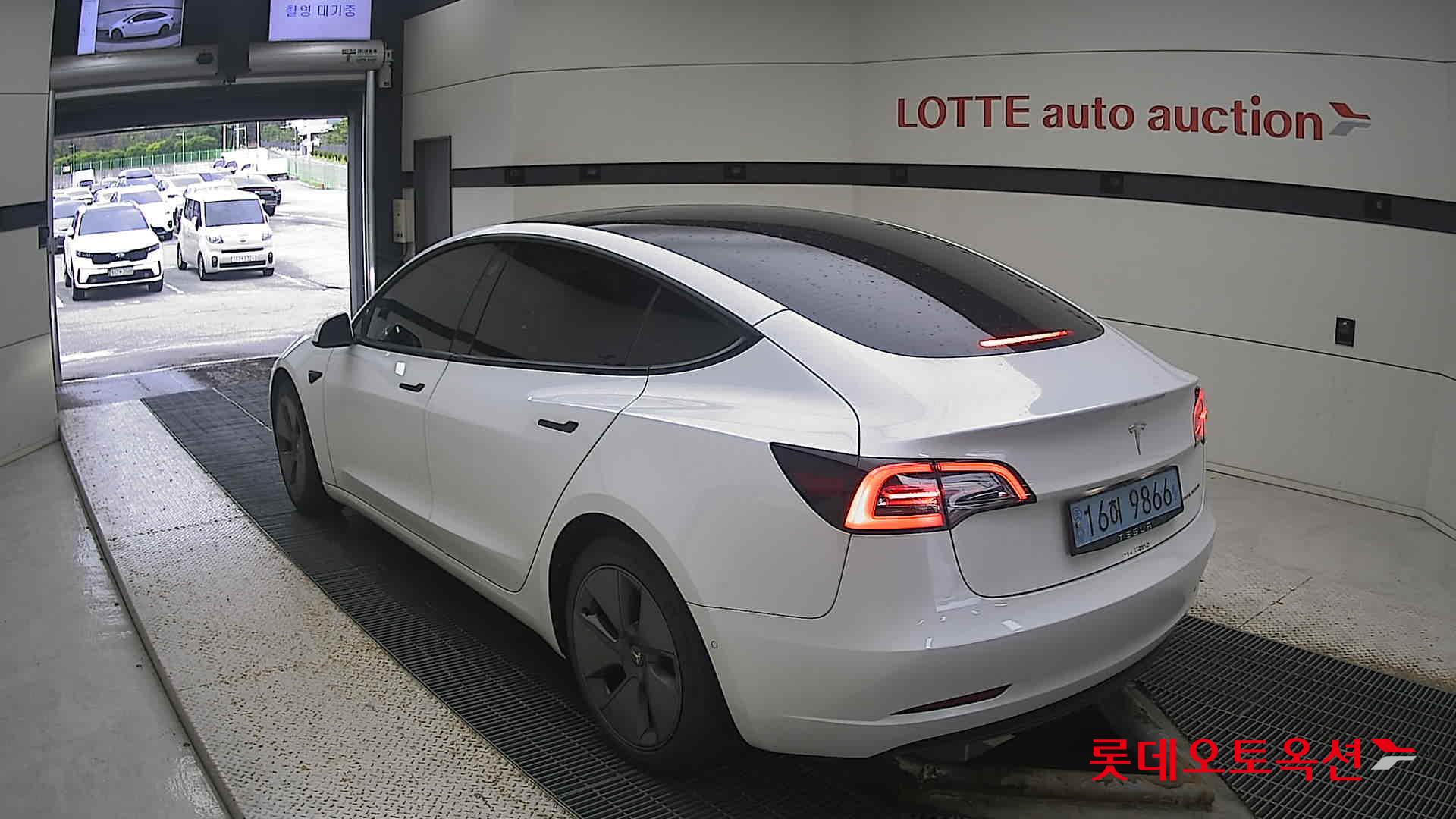 تسلا MODEL 3