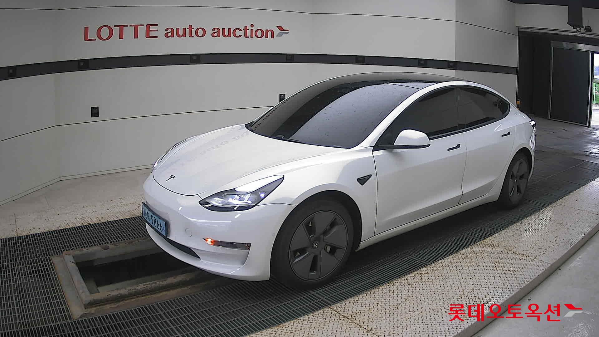 تسلا MODEL 3