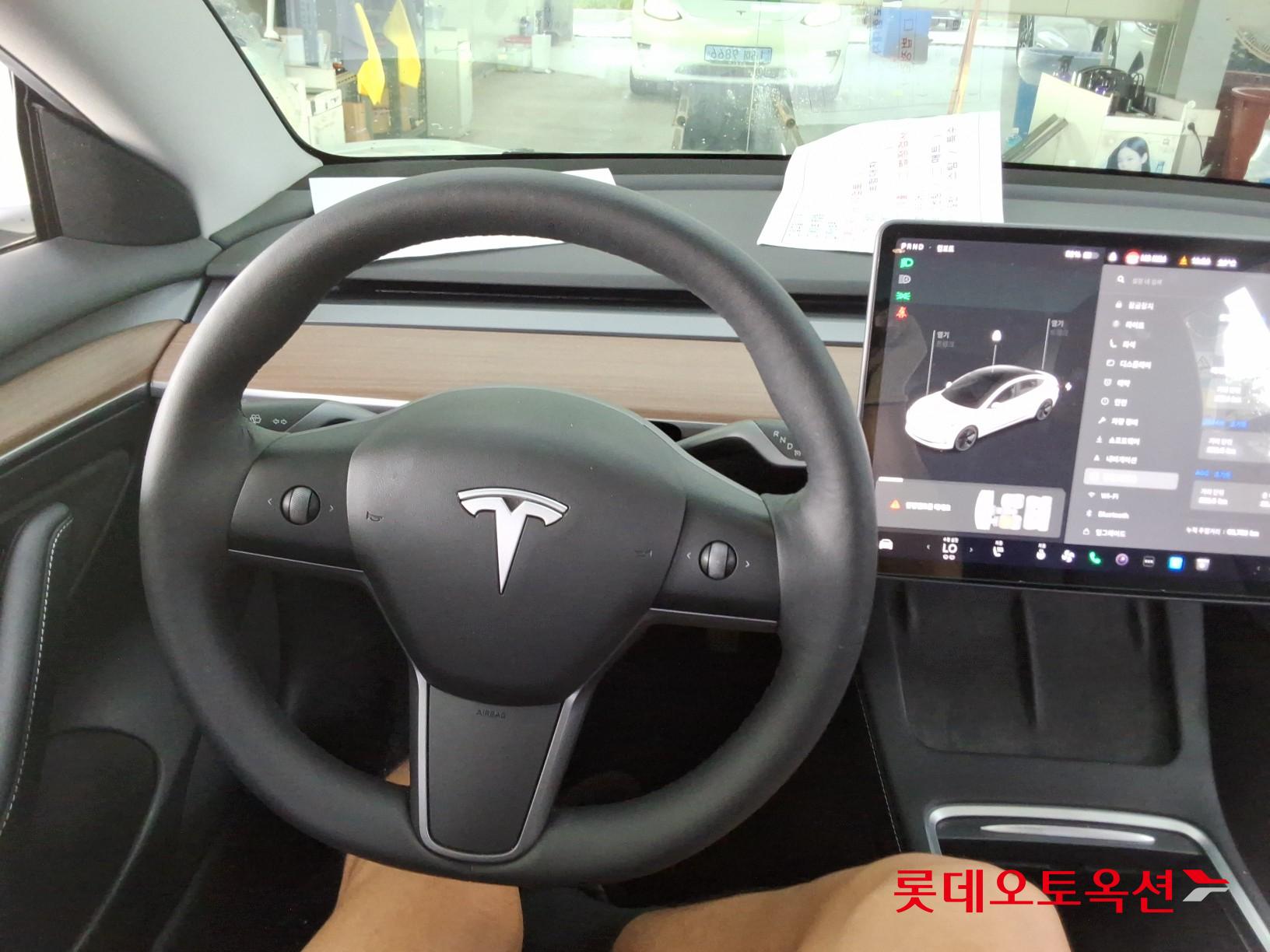تسلا MODEL 3