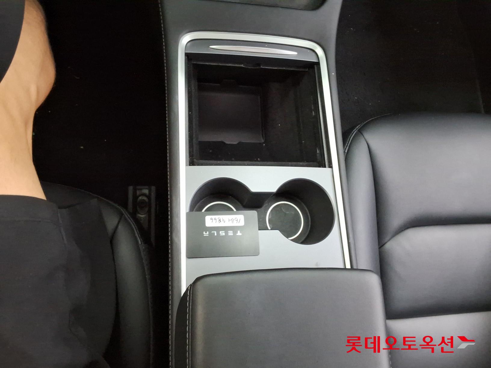 تسلا MODEL 3