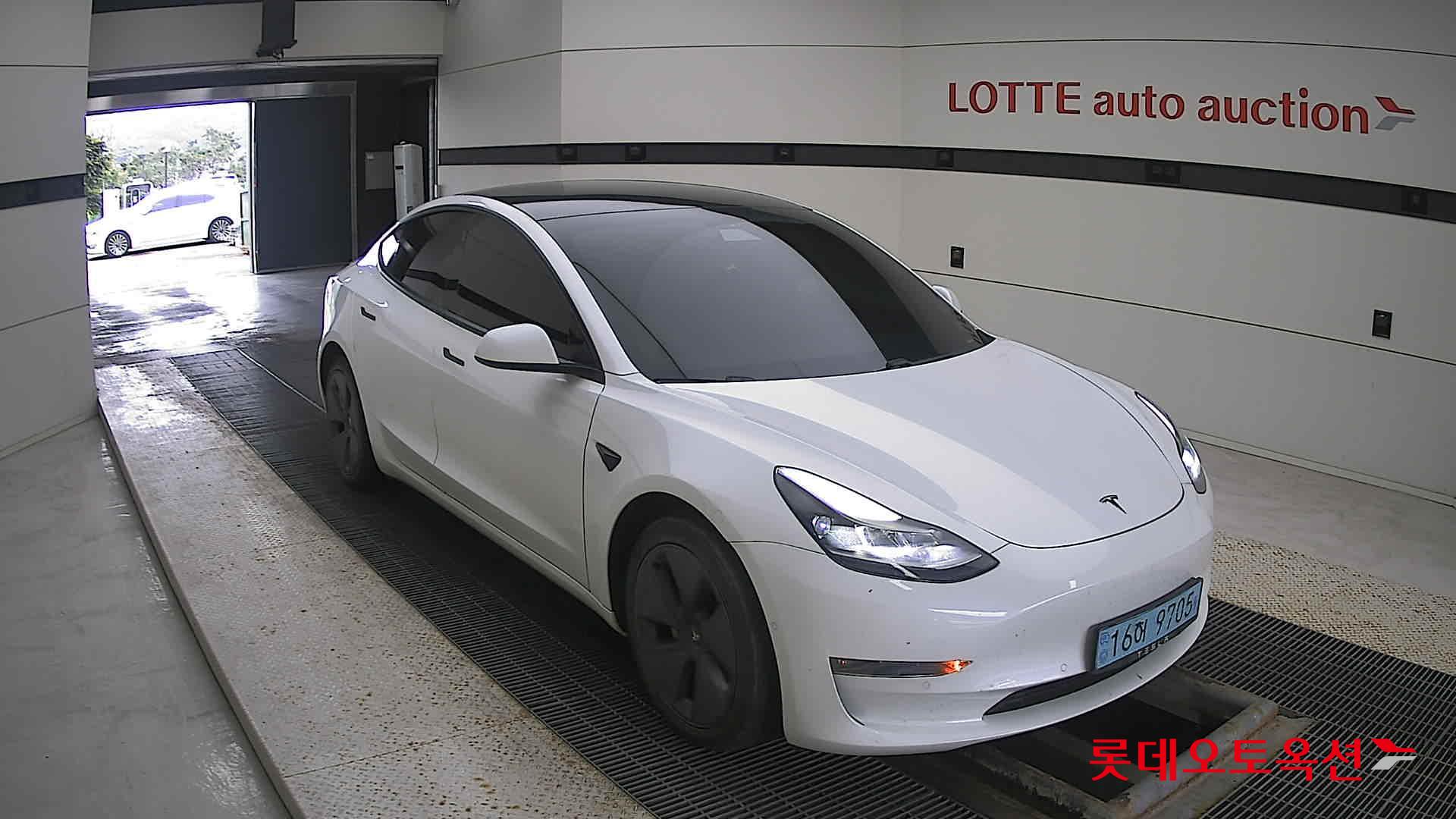 تسلا MODEL 3
