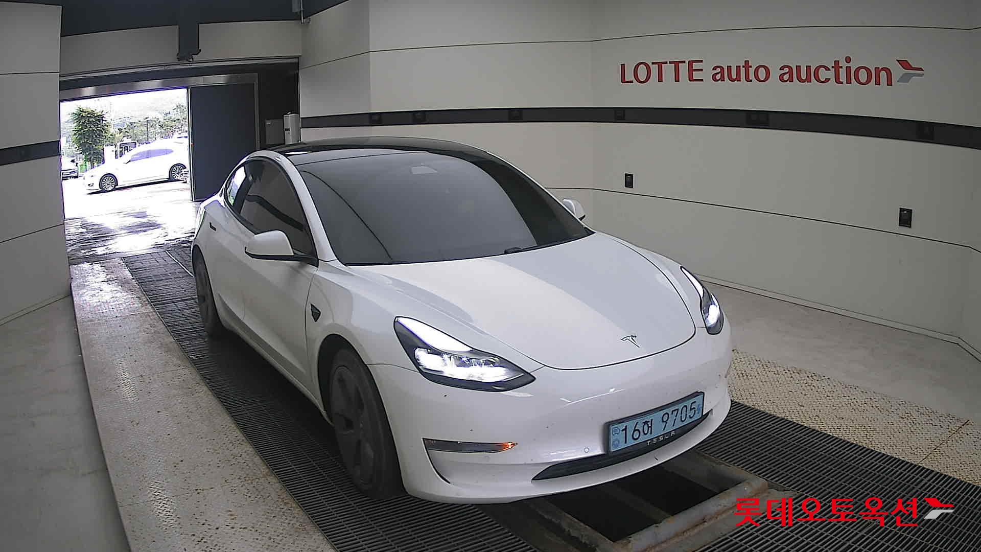 تسلا MODEL 3