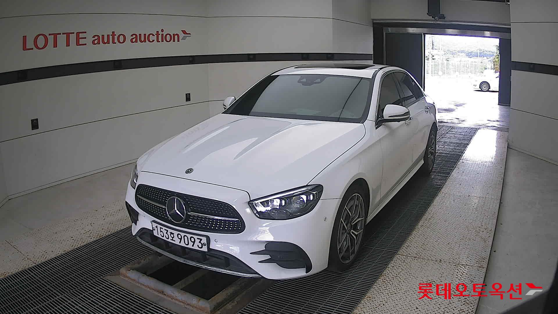 مرسيدس - E220 (2021)