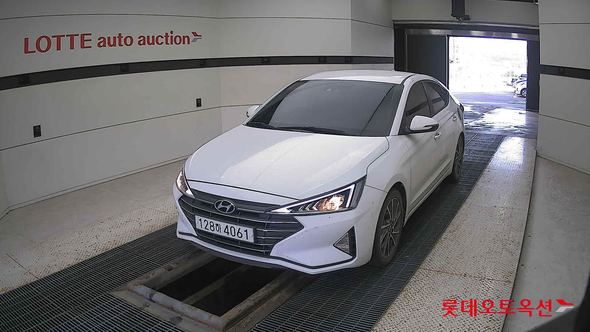 Hyundai Avante 2020 Polar White из Кореи