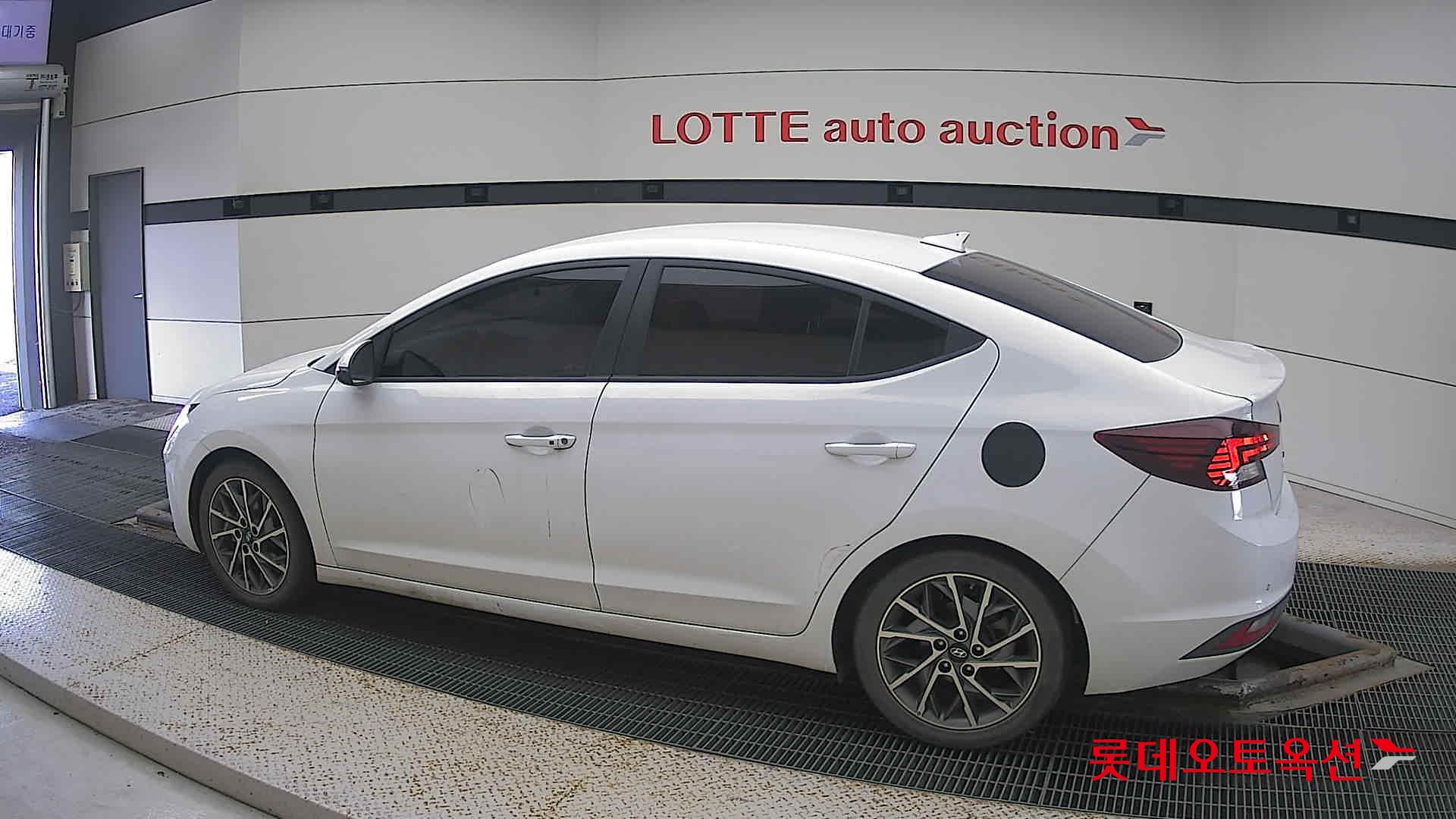 Hyundai Avante id 3461902 из Кореи 11