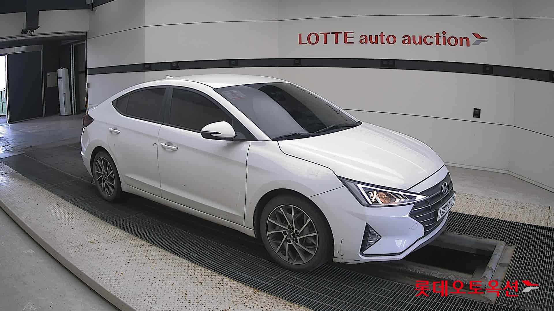 Hyundai Avante id 3461902 из Кореи 16