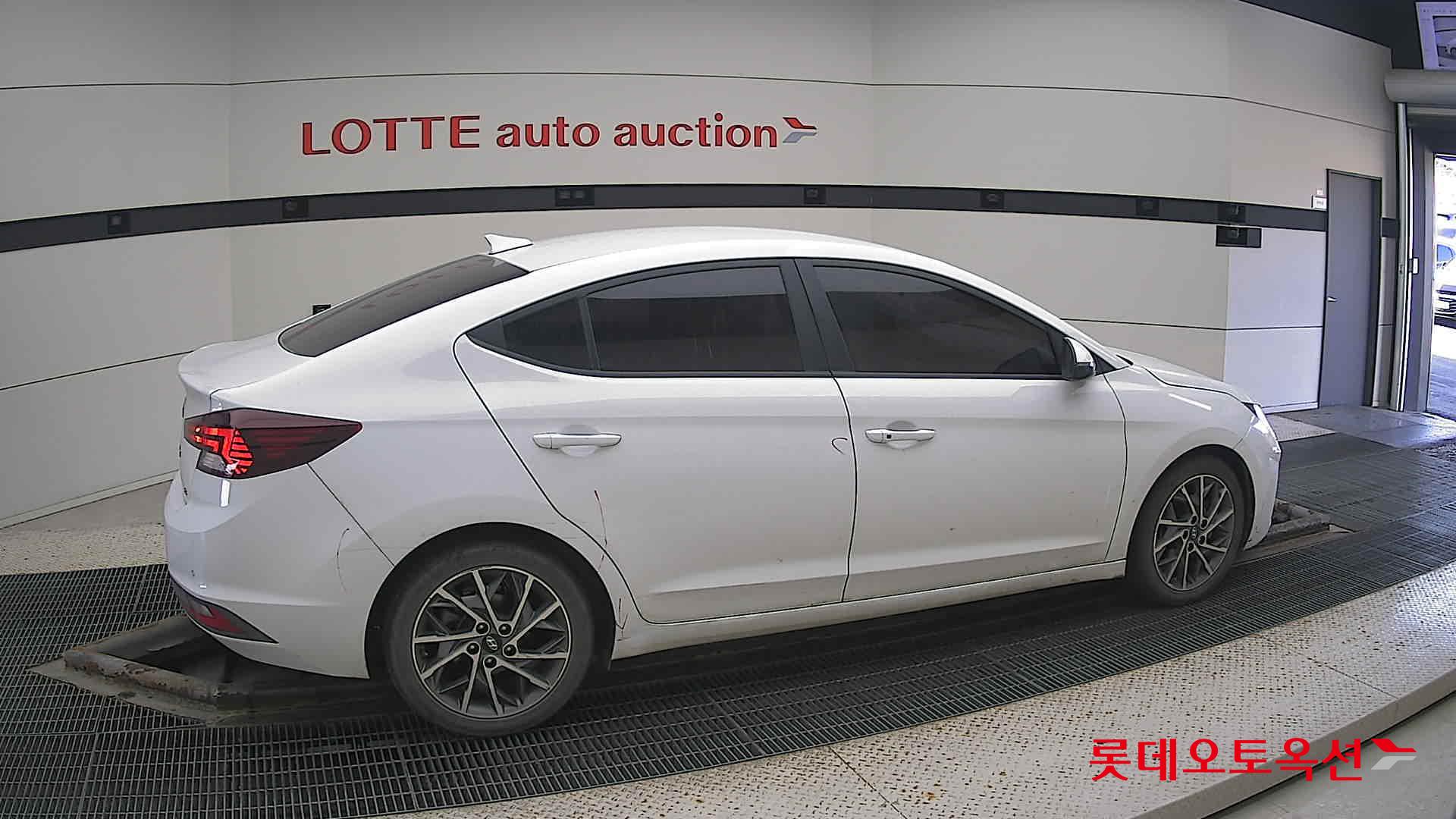 Hyundai Avante id 3461902 из Кореи 18