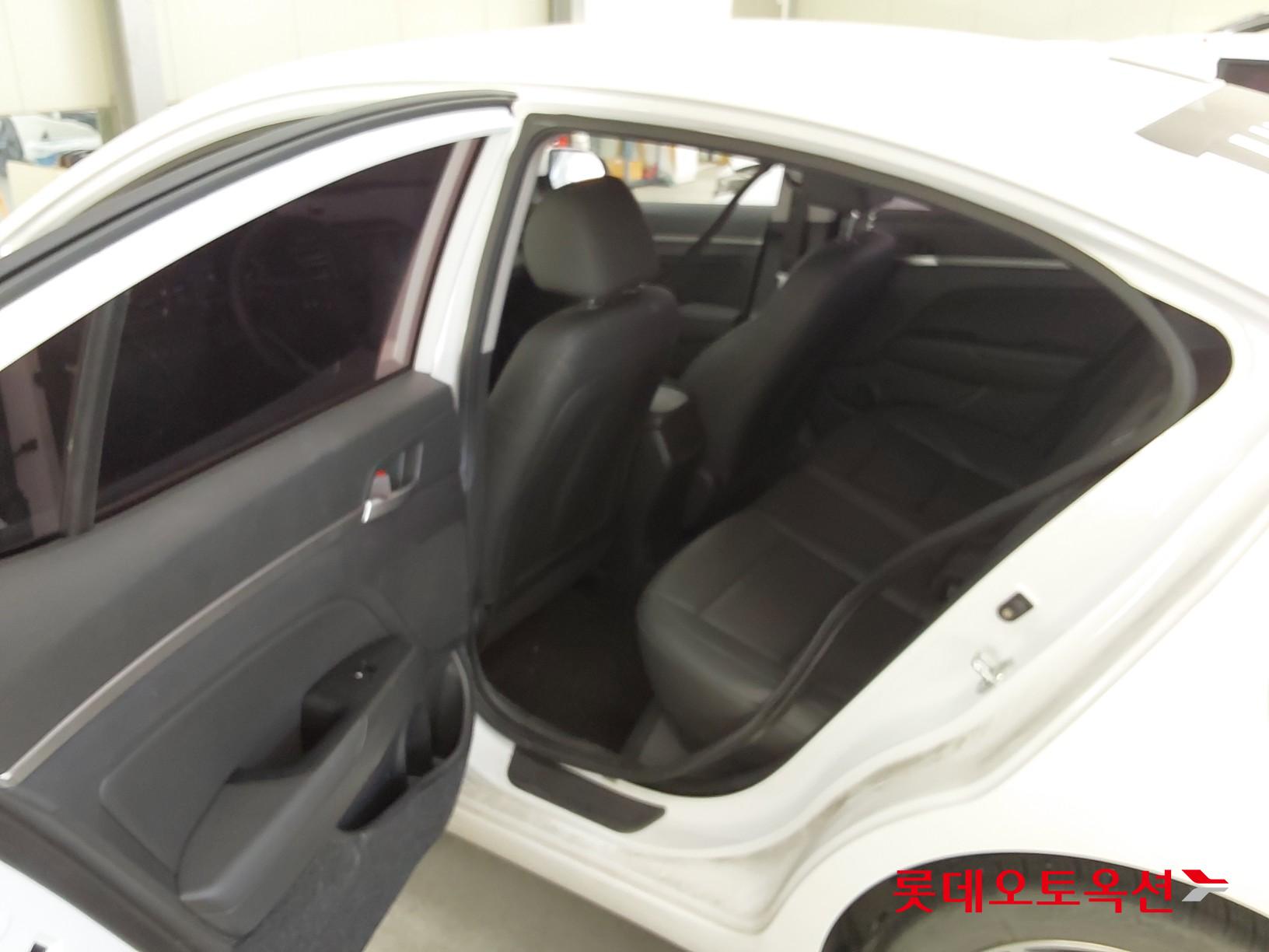 Hyundai Avante id 3461902 из Кореи 36