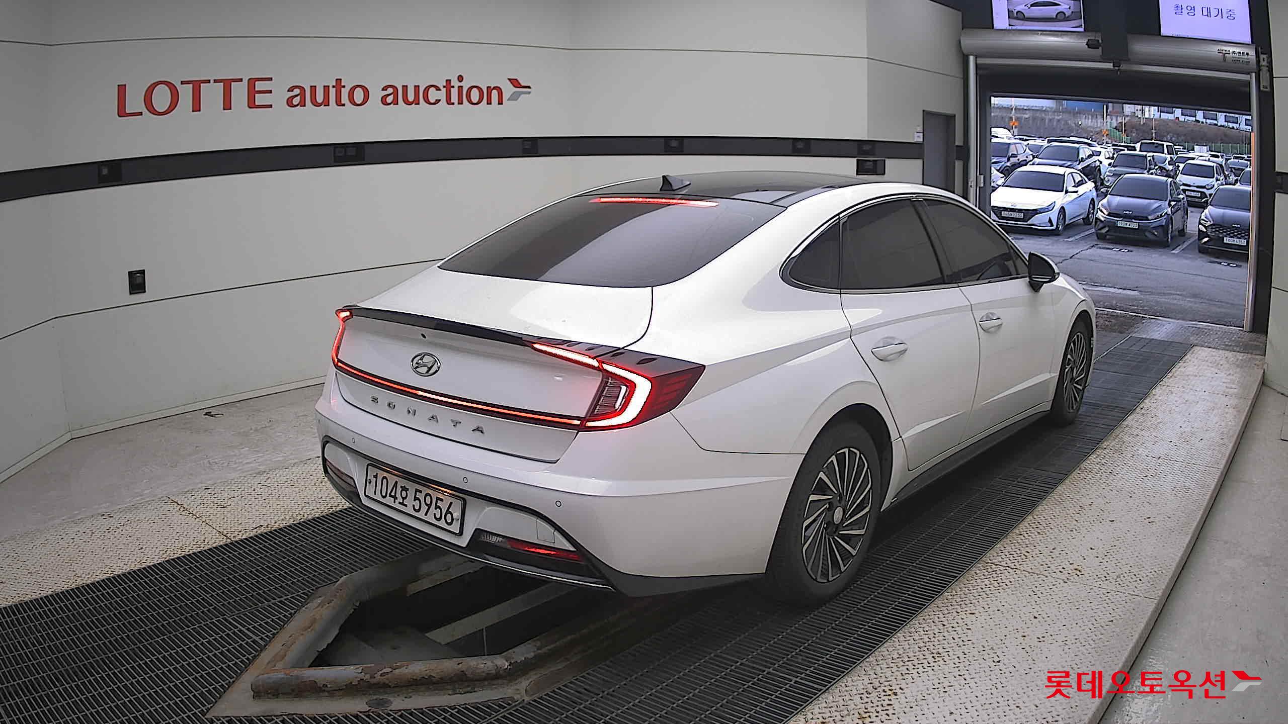 Hyundai Sonata Hybrid 2021 White cream (optional) из Кореи, фото 4