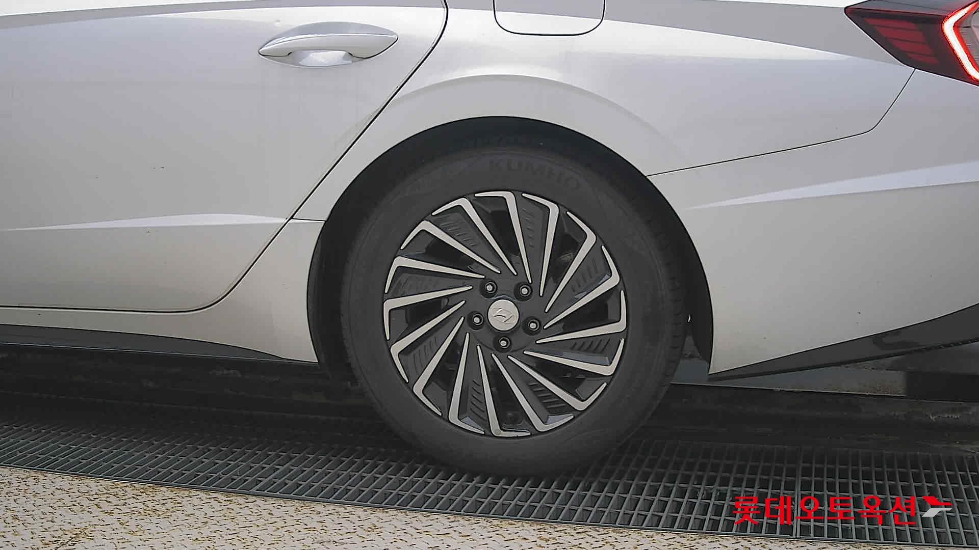 Hyundai Sonata Hybrid id 3461910 из Кореи 22