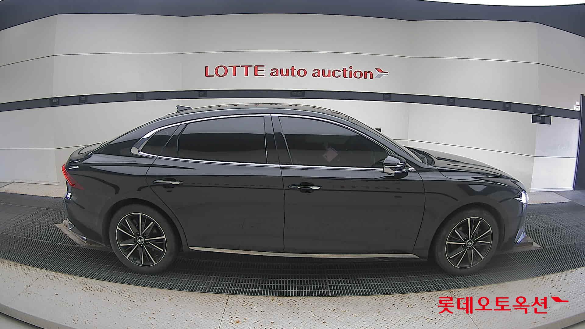 هيونداي - أزيرا - Image 3