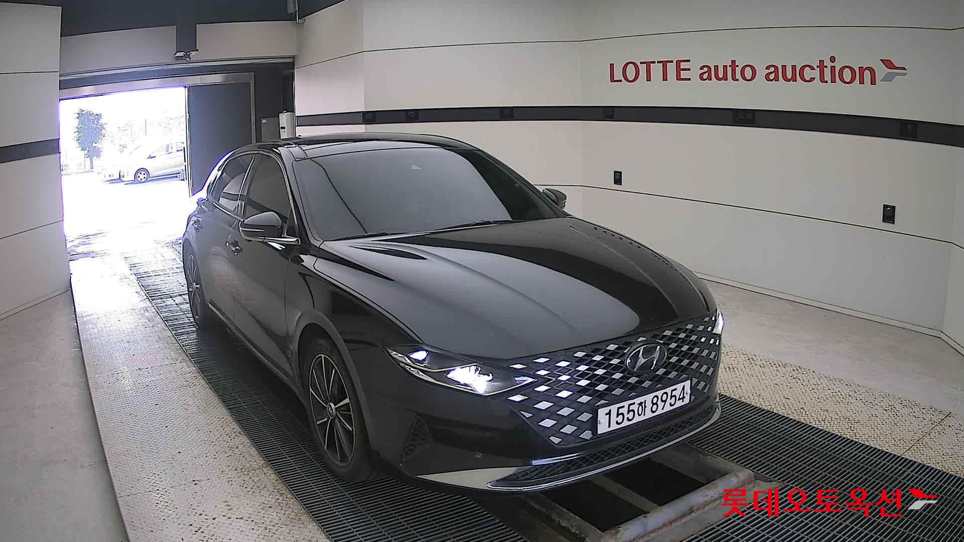 هيونداي - أزيرا - Image 15