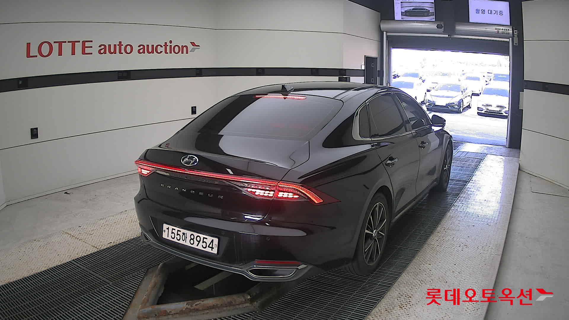 هيونداي - أزيرا - Image 20