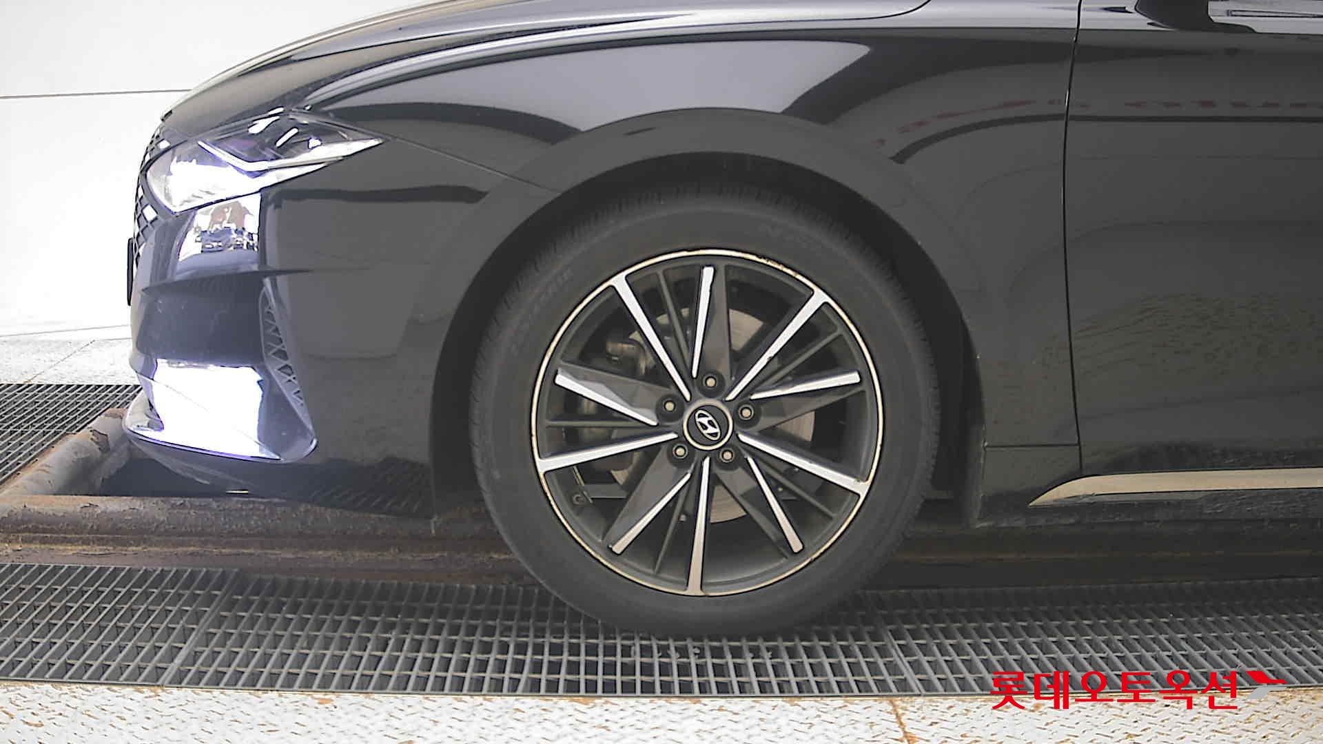 هيونداي - أزيرا - Image 21