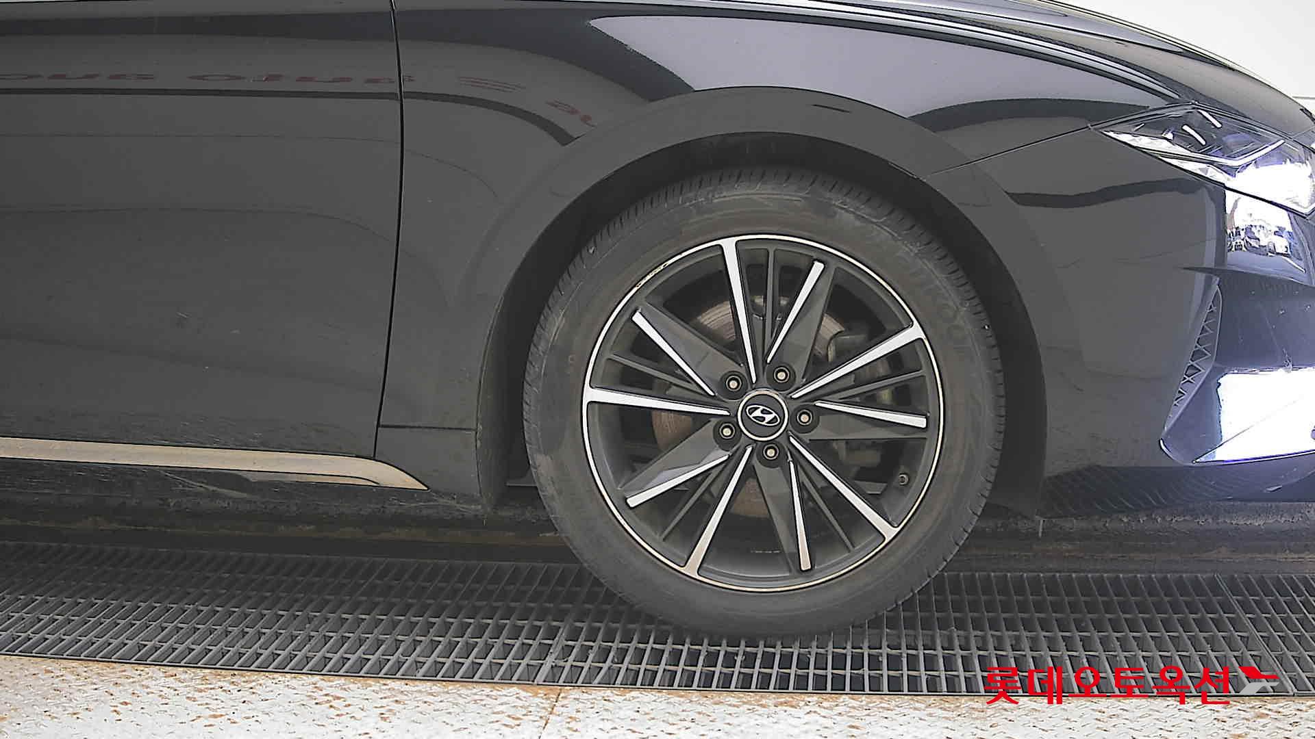 هيونداي - أزيرا - Image 23