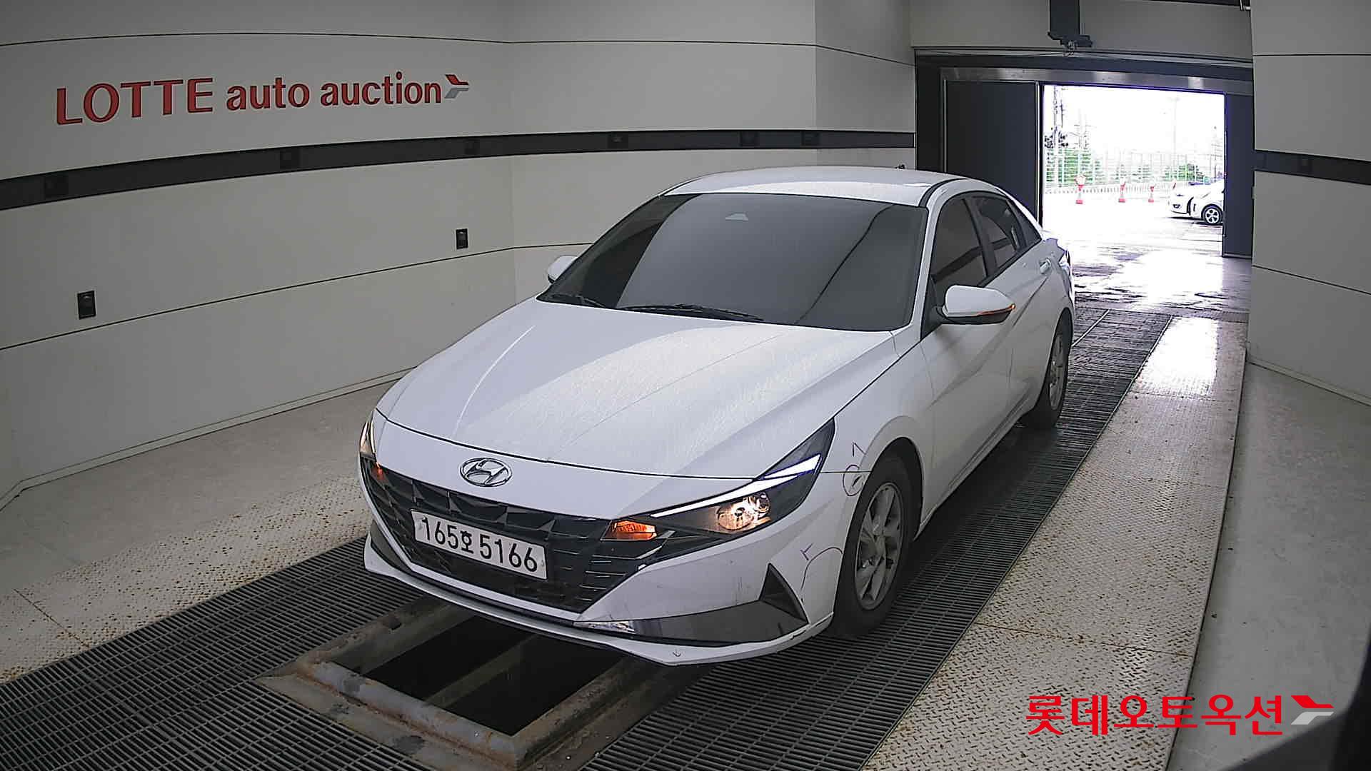 Hyundai Avante 2022 Polar White из Кореи