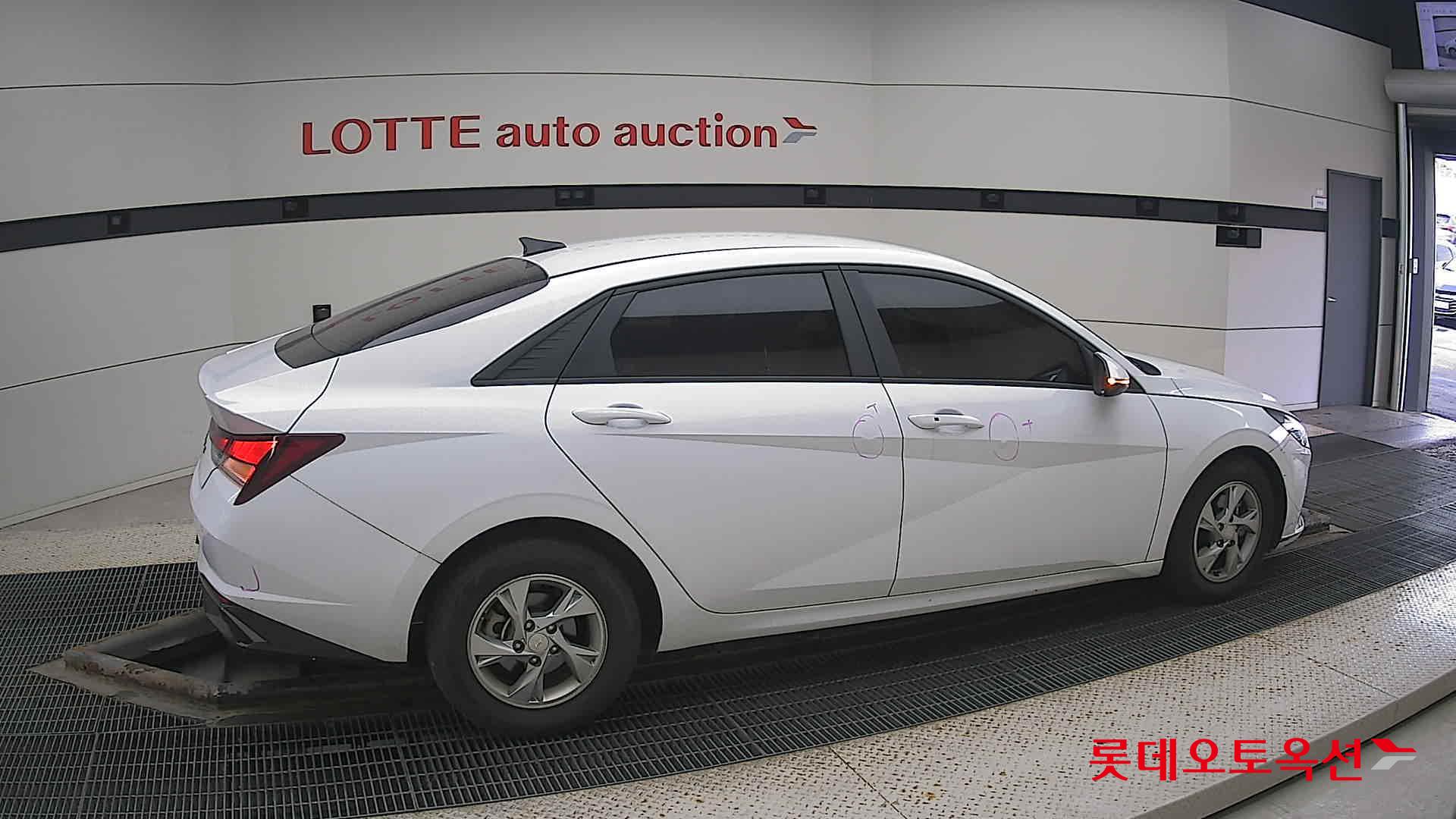 Hyundai Avante id 3466829 из Кореи 18