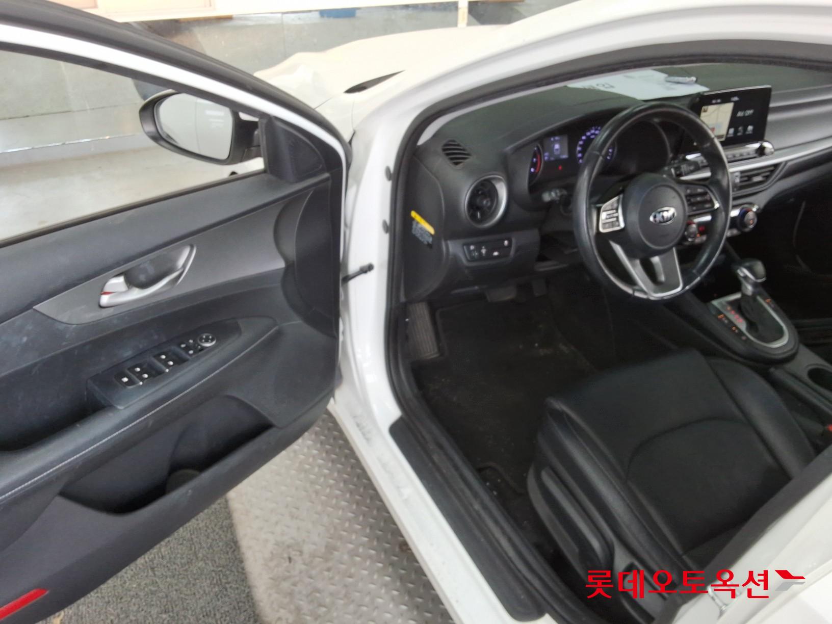 Kia K3 id 3466794 из Кореи 35