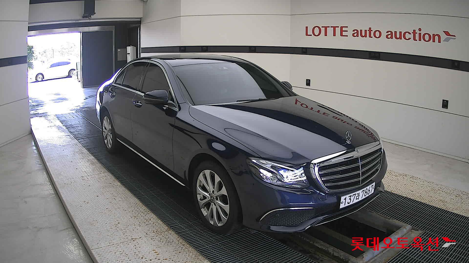 مرسيدس E220D