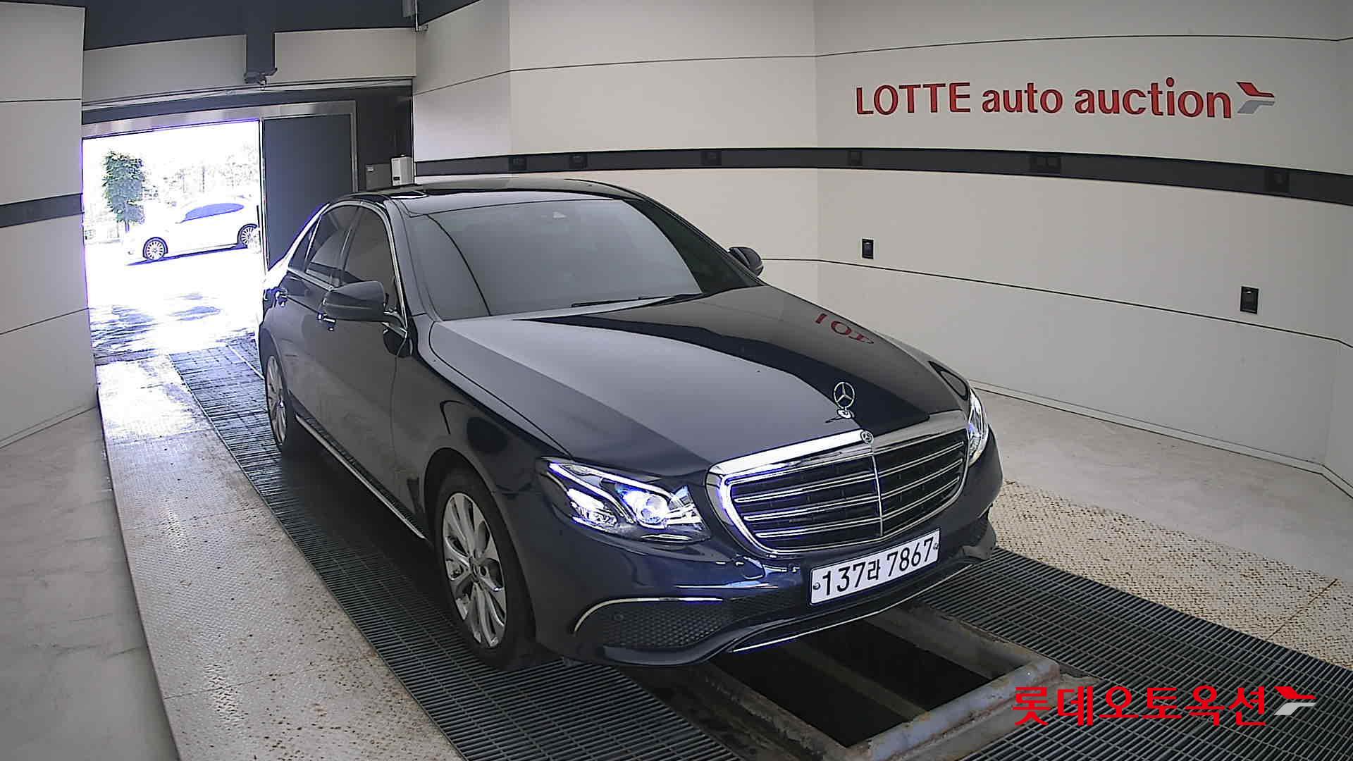 مرسيدس E220D