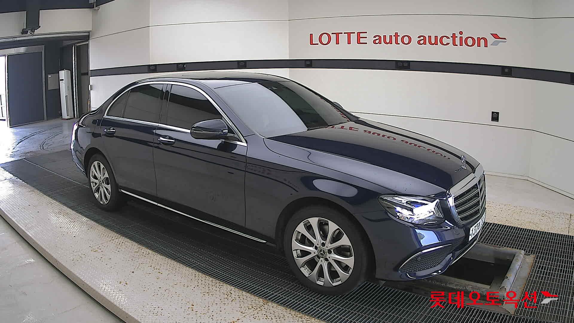 مرسيدس E220D