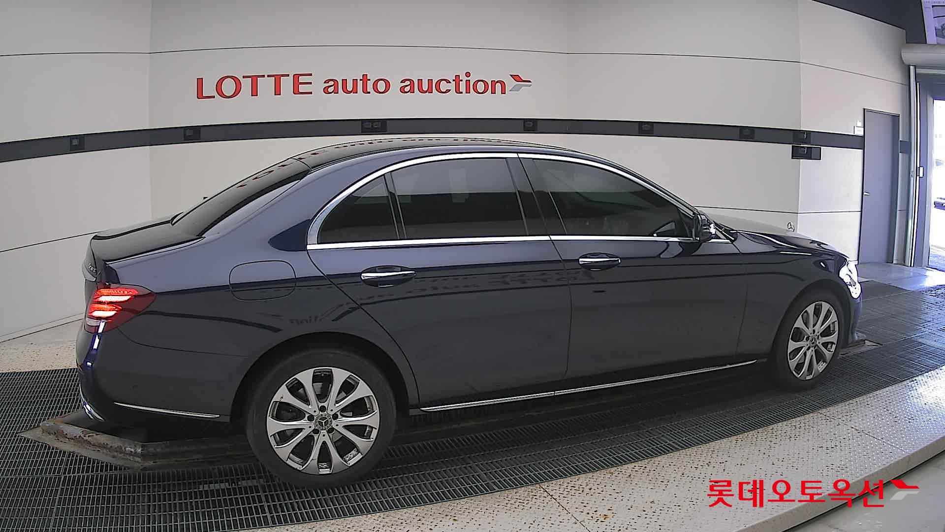 مرسيدس E220D