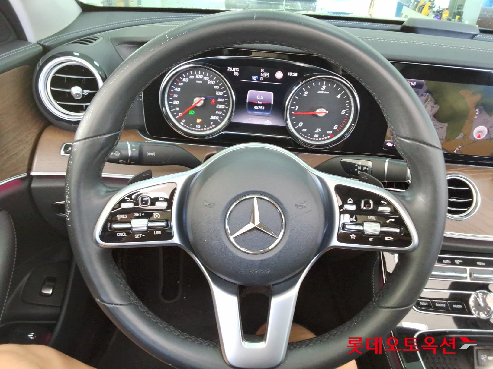 مرسيدس E220D