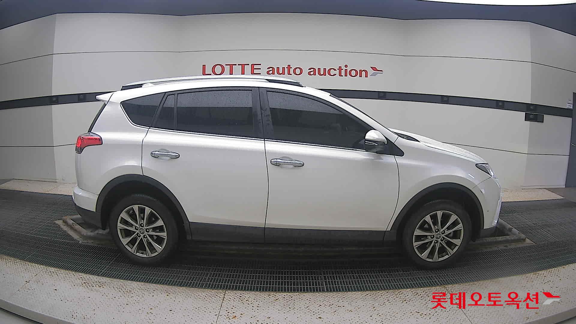 تويوتا RAV4