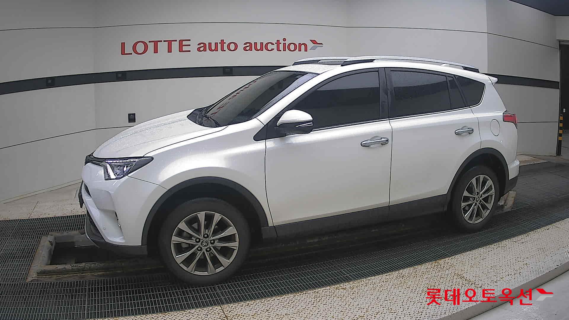 تويوتا RAV4