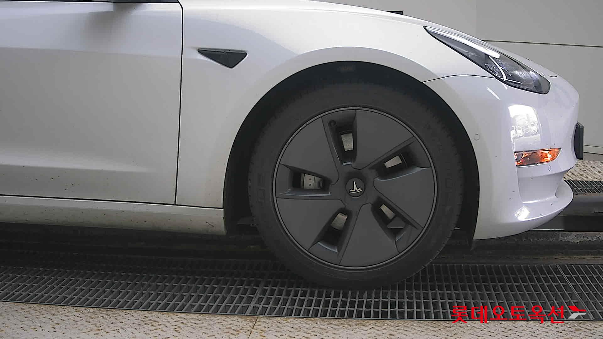 Tesla Model 3 Long Range id 3446791 из Кореи 23