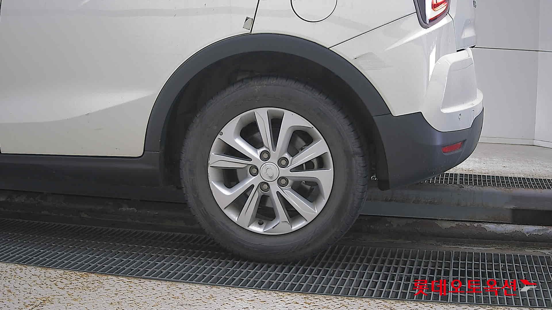 سانغ يونغ - تيفولي - Image 22